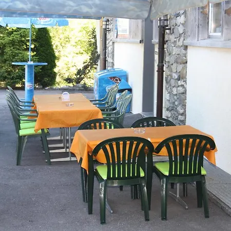 Sporti Albergue *